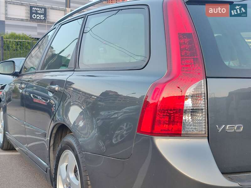 Универсал Volvo V50 2011 в Киеве фото 14 Универсал Volvo V50 2011 в Киеве