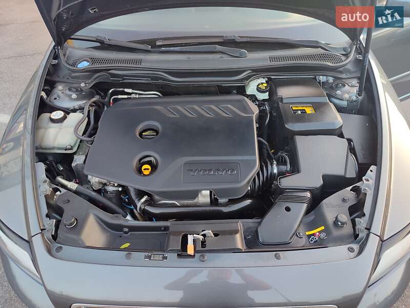 Универсал Volvo V50 2011 в Киеве фото 19 Универсал Volvo V50 2011 в Киеве