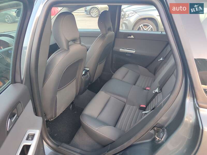 Универсал Volvo V50 2011 в Киеве фото 20 Универсал Volvo V50 2011 в Киеве