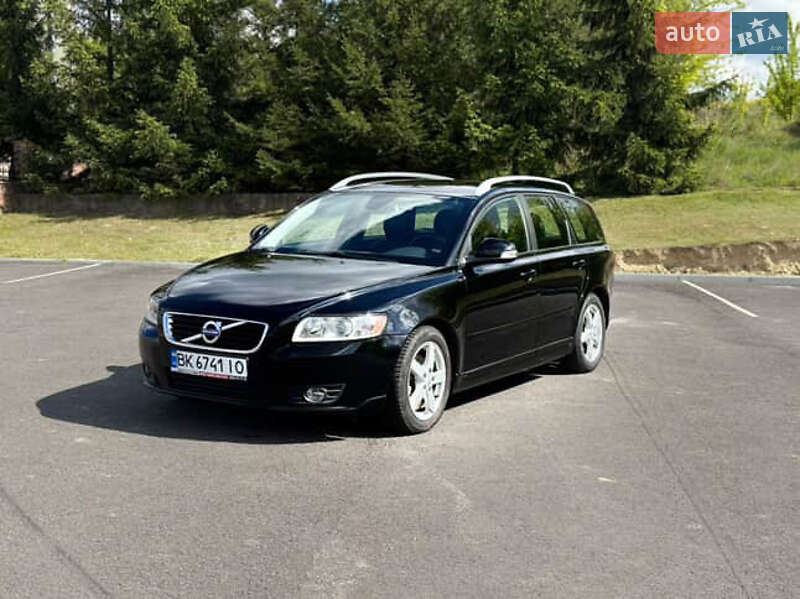 Универсал Volvo V50 2012 в 
