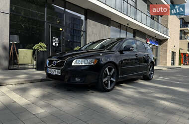 Універсал Volvo V50 2012 в Ужгороді