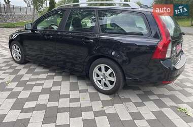 Универсал Volvo V50 2012 в 