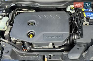 Универсал Volvo V50 2012 в 
