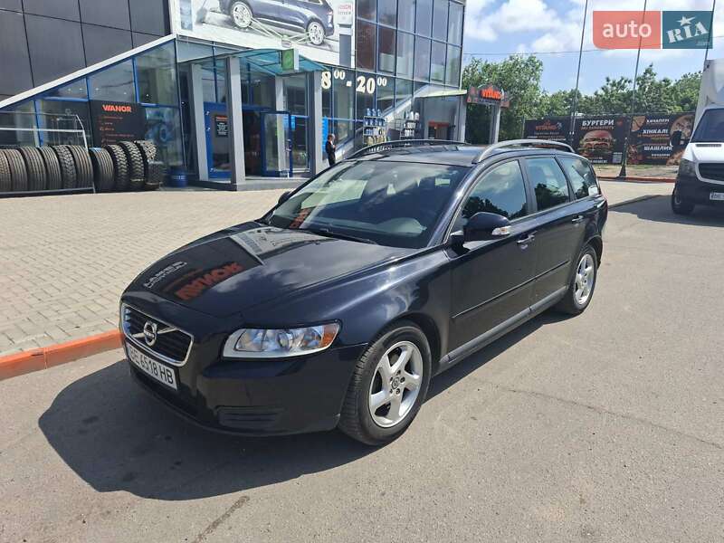 Volvo V50 2011