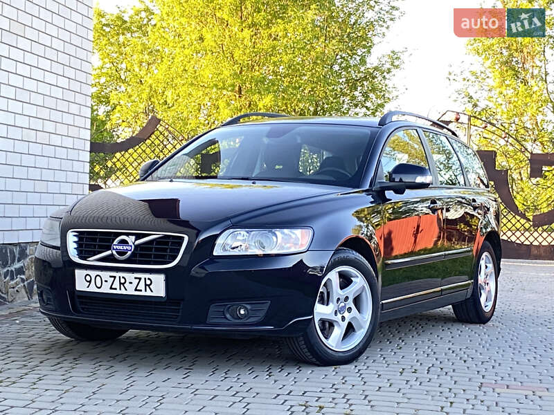 Универсал Volvo V50 2010 в 