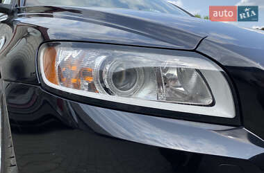 Универсал Volvo V50 2010 в 