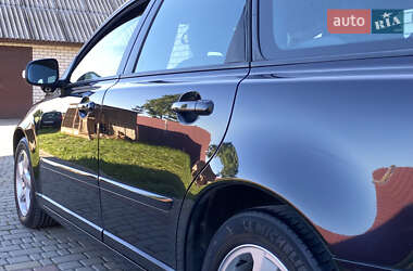 Универсал Volvo V50 2010 в 