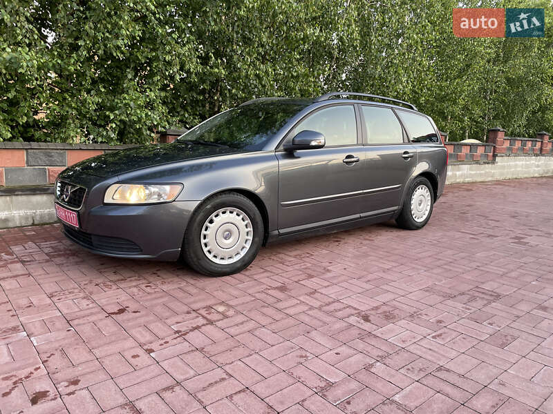 Універсал Volvo V50 2010 в Рівному
