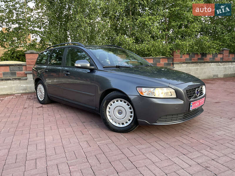 Універсал Volvo V50 2010 в Рівному