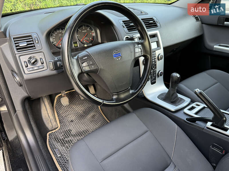 Универсал Volvo V50 2010 в Дрогобыче
