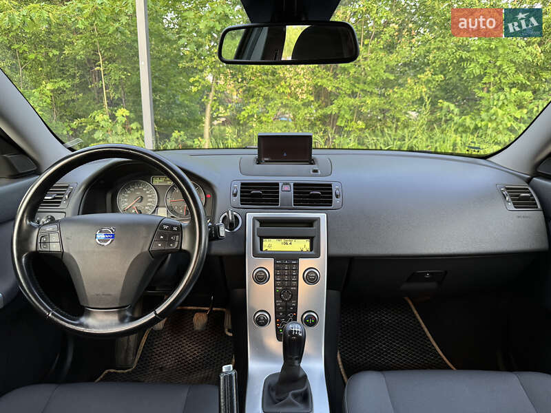 Универсал Volvo V50 2010 в Дрогобыче