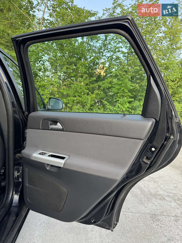 Универсал Volvo V50 2010 в Дрогобыче