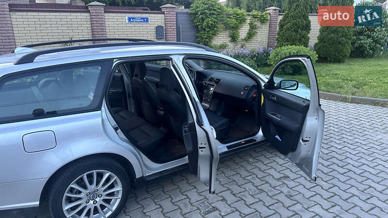 Универсал Volvo V50 2008 в Сумах