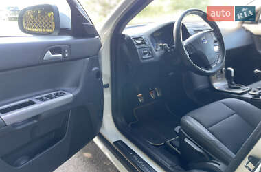 Универсал Volvo V50 2012 в 