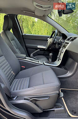 Универсал Volvo V50 2010 в 