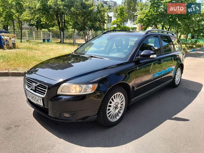 Универсал Volvo V50 2009 в 