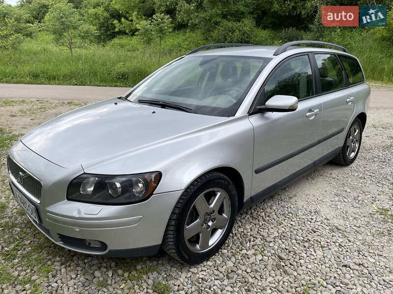 Универсал Volvo V50 2004 в 