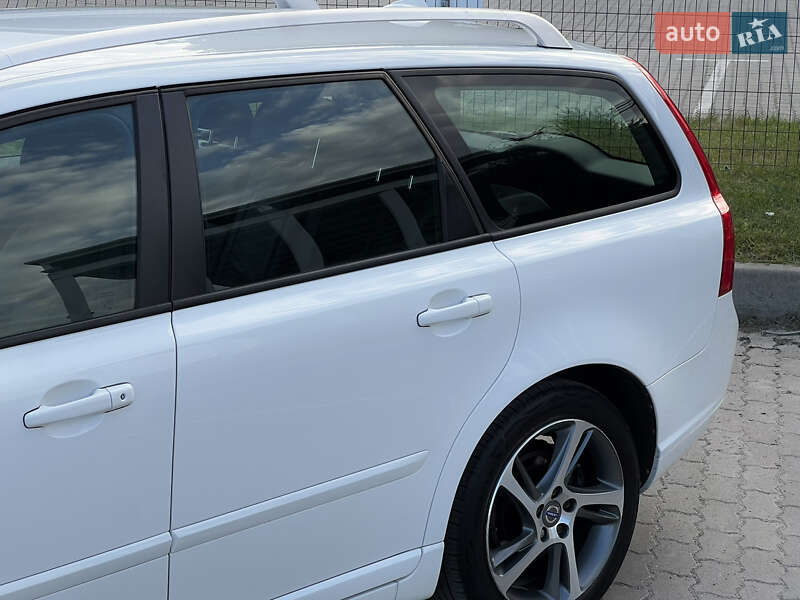 Універсал Volvo V50 2012 в Радивиліві