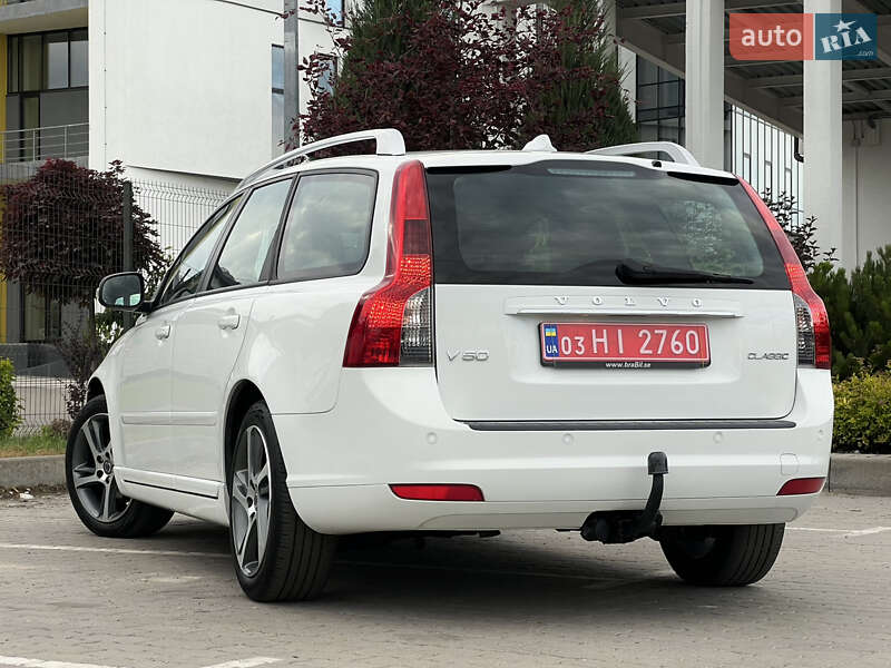 Універсал Volvo V50 2012 в Радивиліві