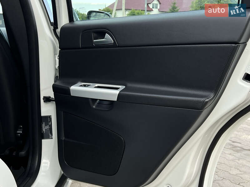 Універсал Volvo V50 2012 в Радивиліві