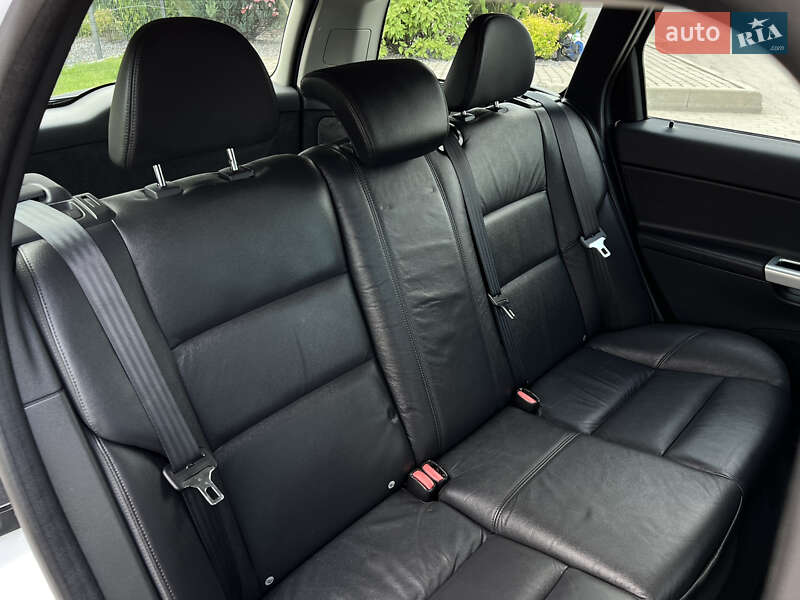 Універсал Volvo V50 2012 в Радивиліві