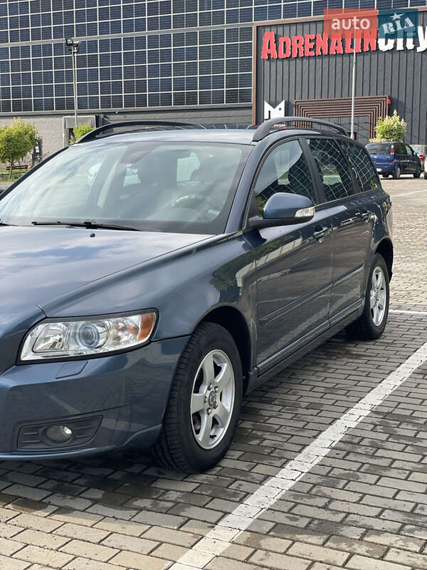 Универсал Volvo V50 2009 в Луцке