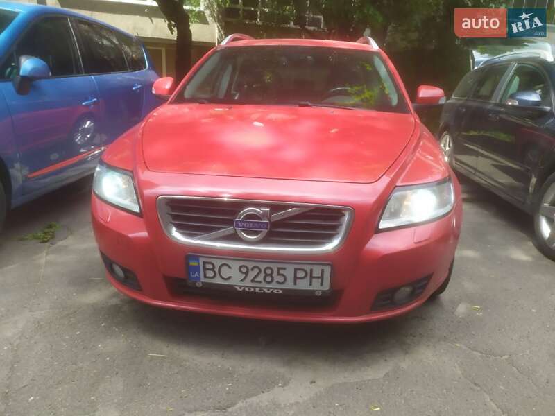 Универсал Volvo V50 2011 в Львове