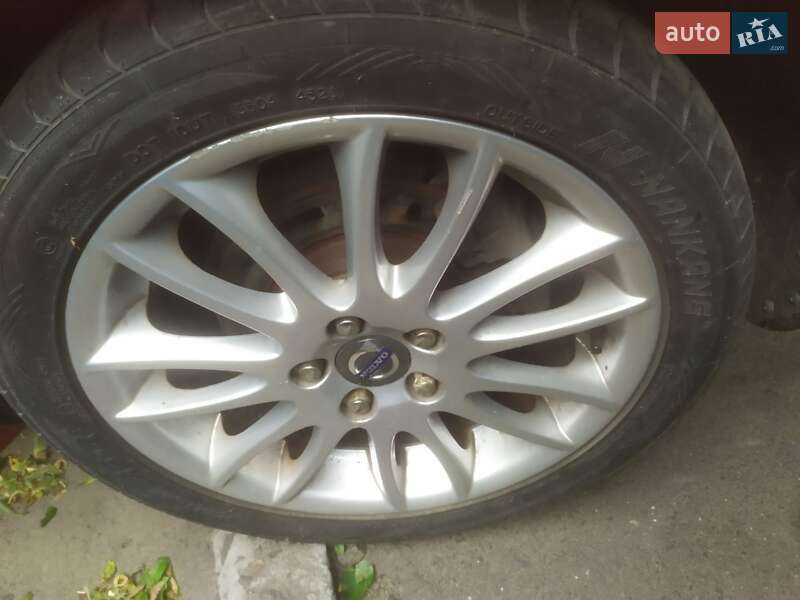 Универсал Volvo V50 2011 в Львове