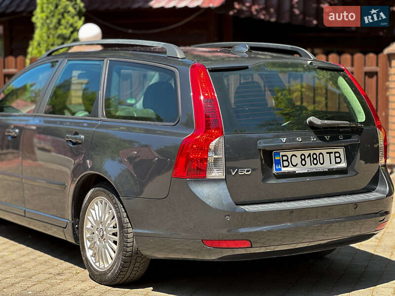 Універсал Volvo V50 2009 в Самборі