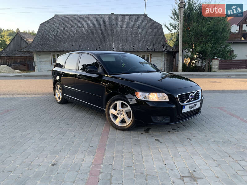 Volvo V50 2011