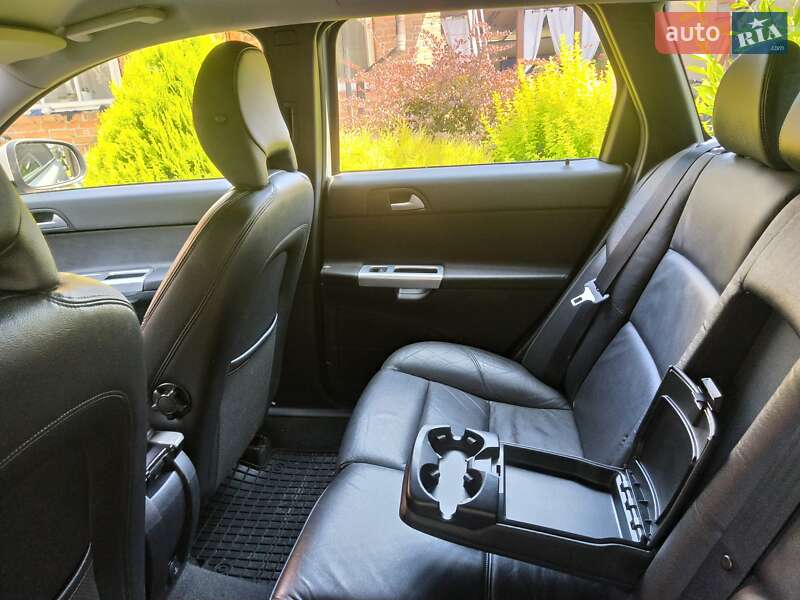 Універсал Volvo V50 2011 в Сокалі