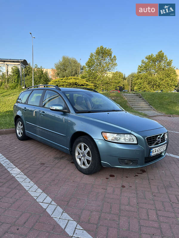 Универсал Volvo V50 2009 в 
