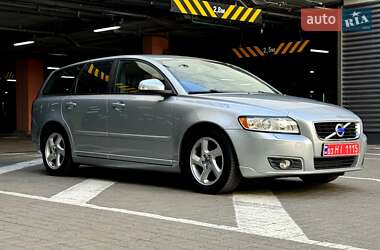 Универсал Volvo V50 2012 в Киеве