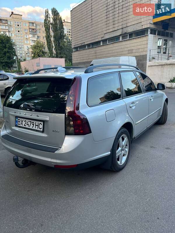 Универсал Volvo V50 2009 в Киеве