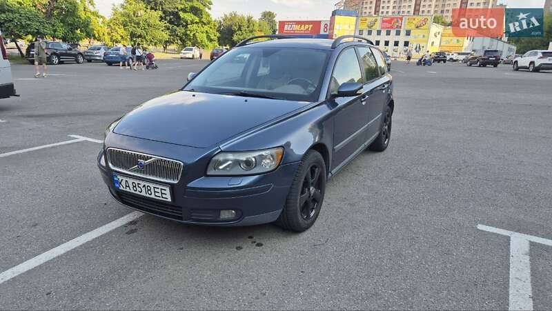 Volvo V50 2005