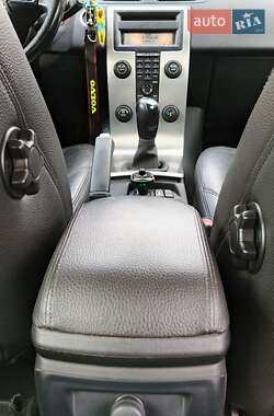 Универсал Volvo V50 2004 в 