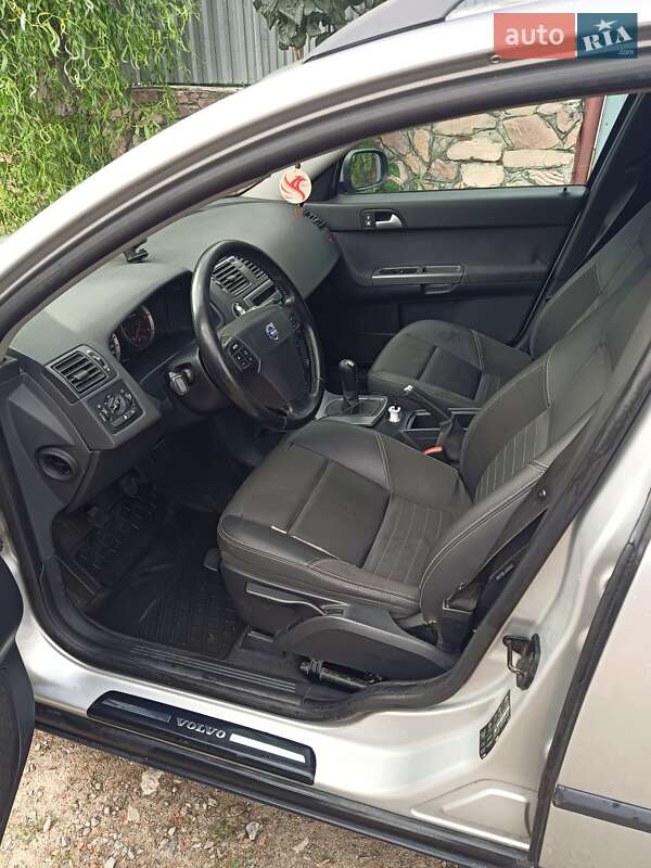 Универсал Volvo V50 2006 в Киеве