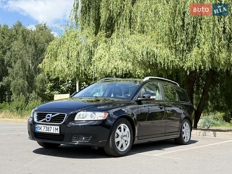 Volvo V50 2011