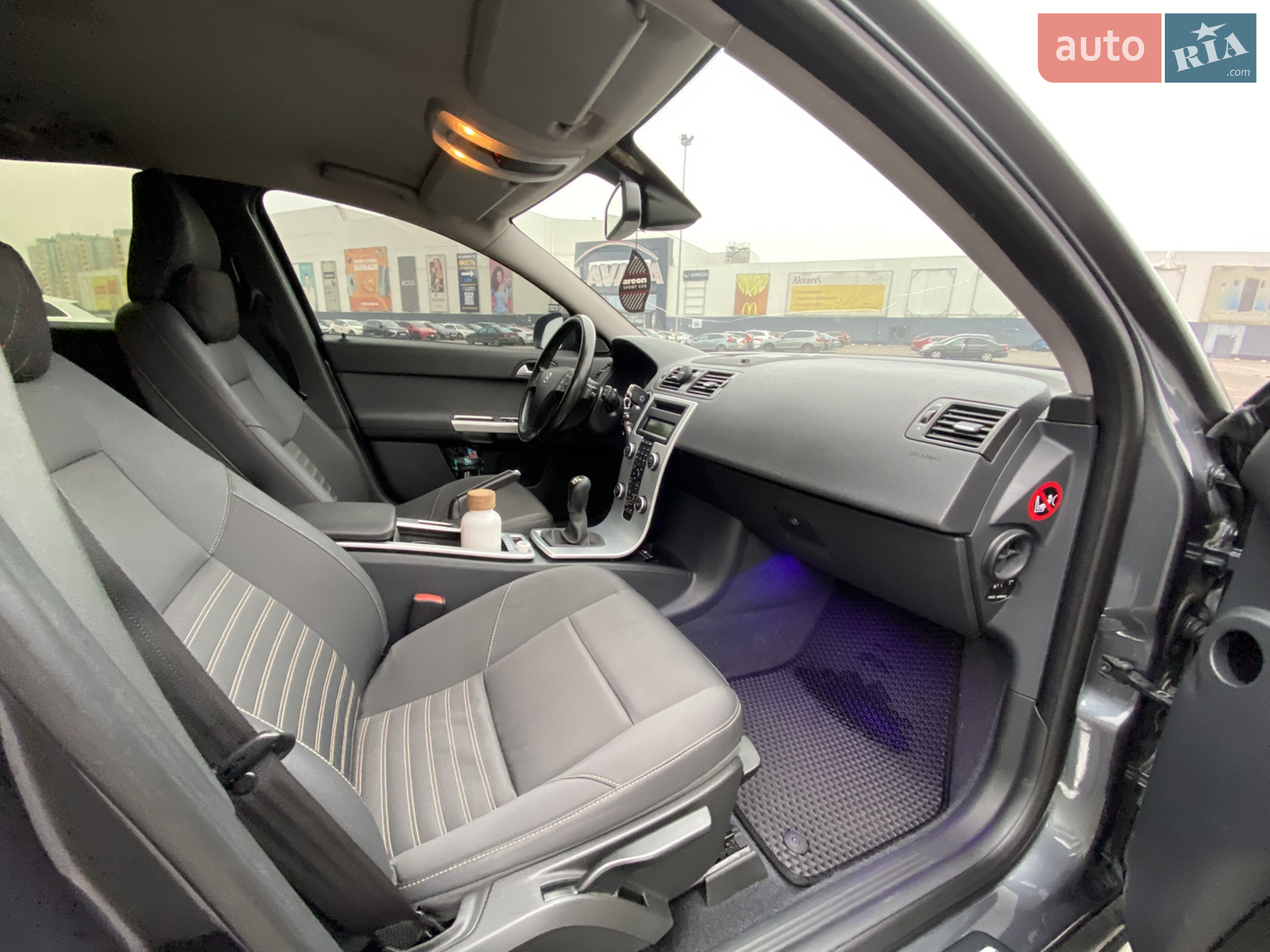 2010 Volvo V50 - мініатюра 20