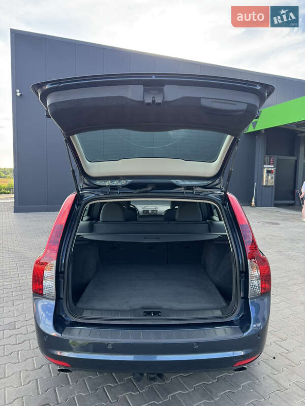 Универсал Volvo V50 2011 в Луцке