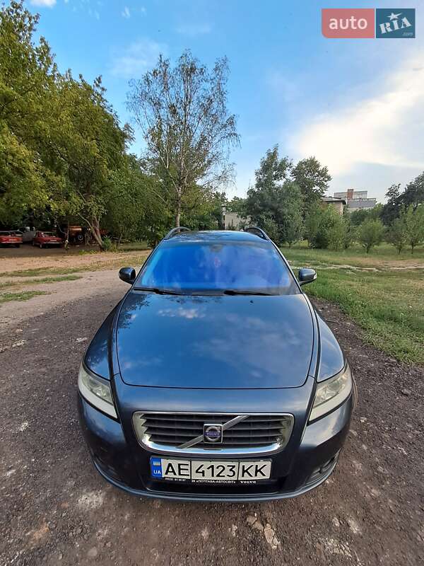 Універсал Volvo V50 2009 в Павлограді