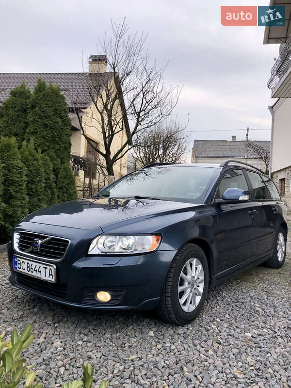 Volvo V50 2009