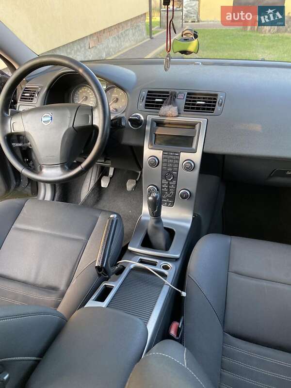 Універсал Volvo V50 2008 в Бориславі
