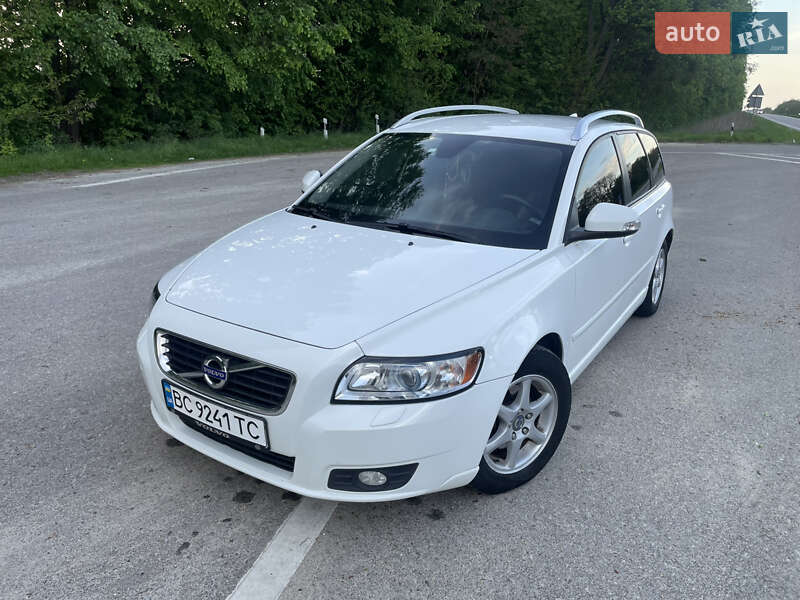 Volvo V50 2011