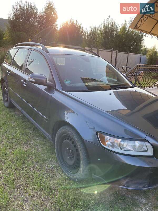 Універсал Volvo V50 2008 в Бориславі