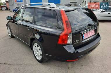 Универсал Volvo V50 2012 в 