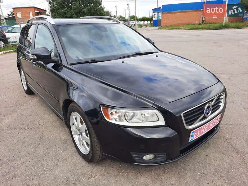Универсал Volvo V50 2012 в Полтаве