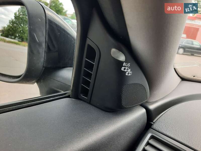 Универсал Volvo V50 2012 в Полтаве