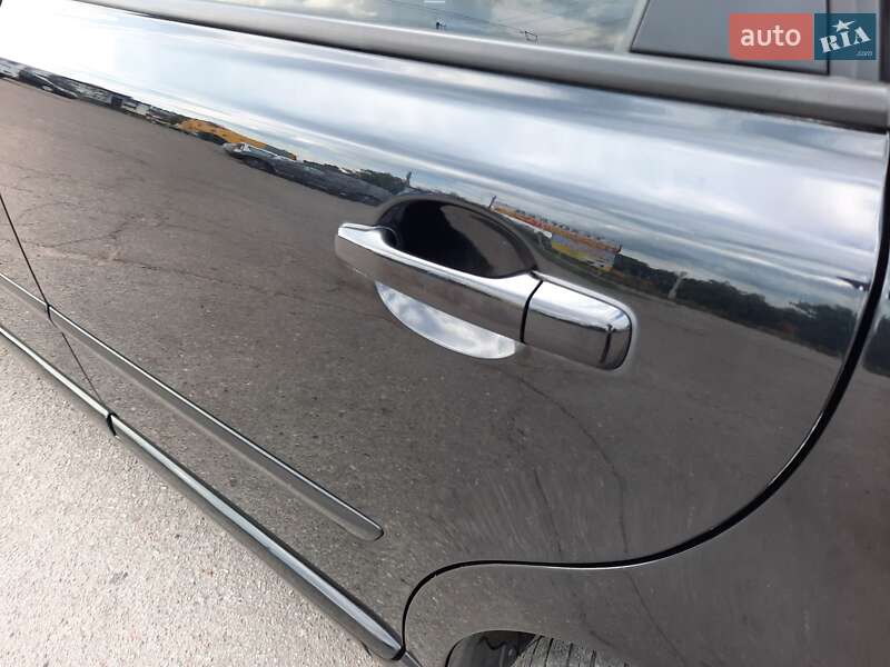 Универсал Volvo V50 2012 в Полтаве