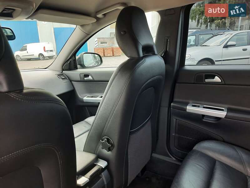 Универсал Volvo V50 2012 в Полтаве